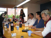 �������